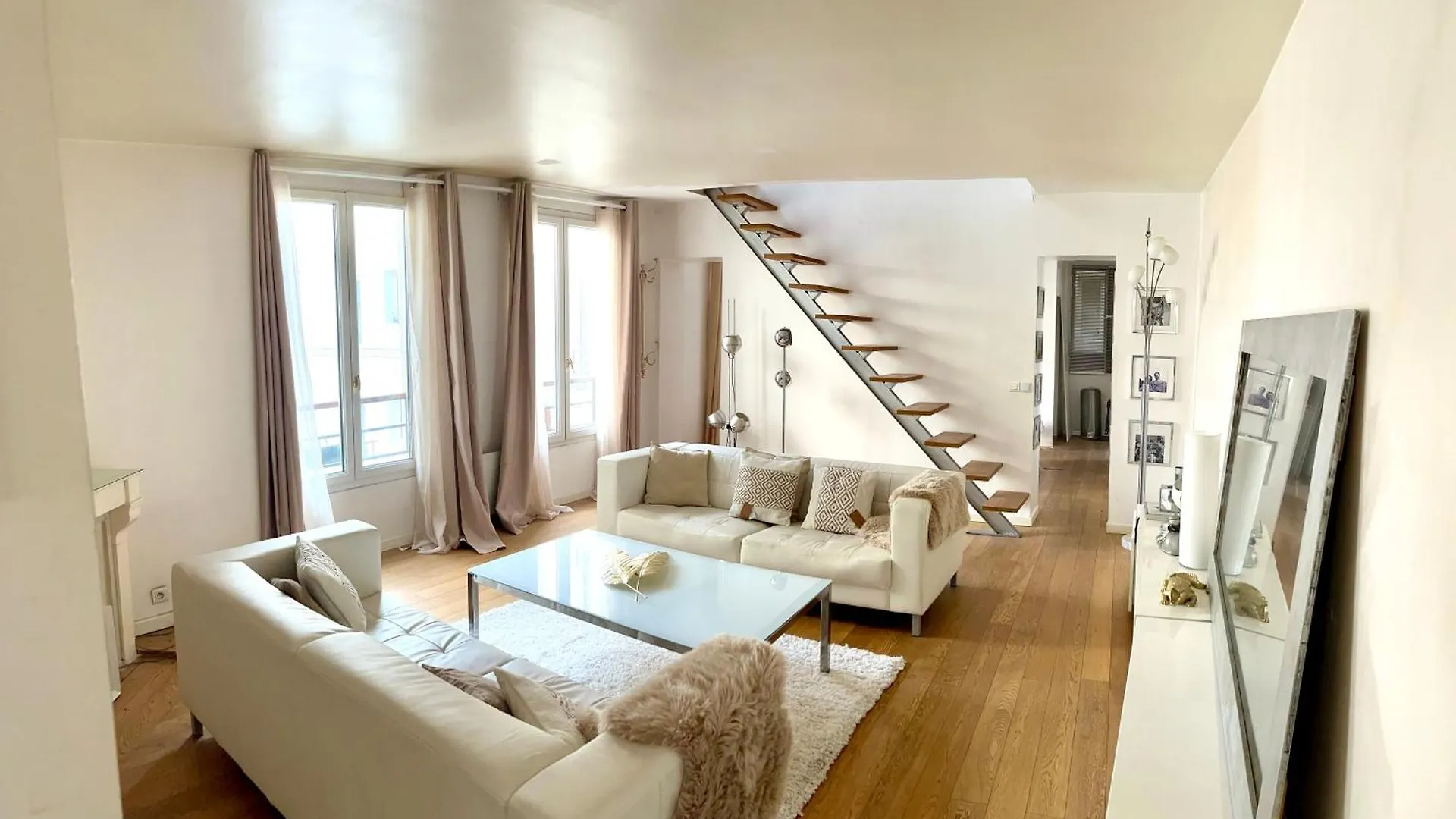 Apartment Ferienwohnung Grand Loft Proche Sacre Coeur Gare Du Nord Paris