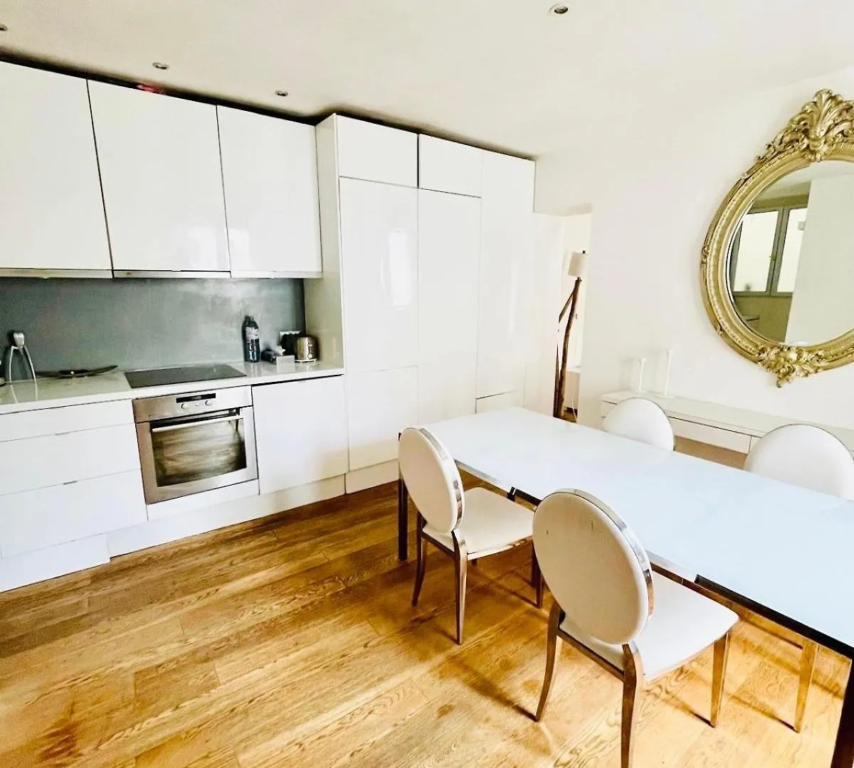 Apartament Grand Loft Proche Sacre Coeur Gare Du Nord Paryż